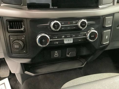 Used 2025 Ford F150 XLT w/ Equipment Group 301A Standard AWD/4WD image 20