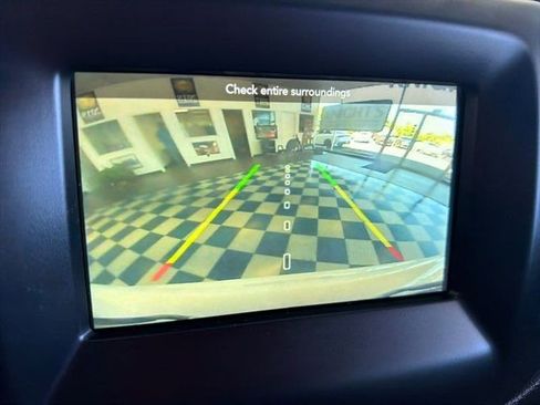 Used 2019 Jeep Compass Latitude w/ Popular Equipment Group FWD image 17