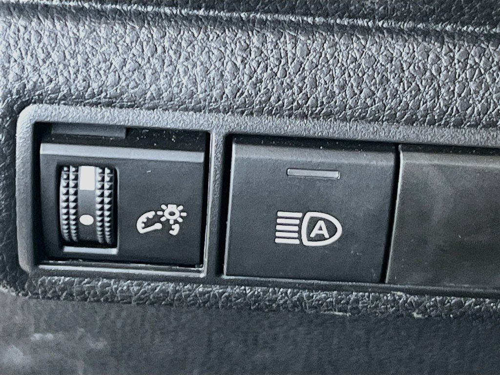 Used 2026 Toyota Corolla LE FWD image 10