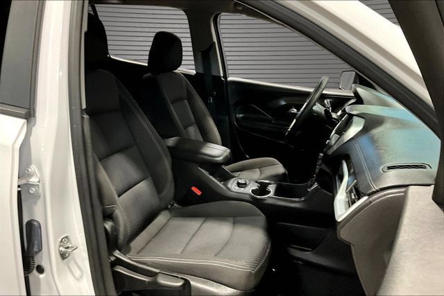 Certified 2024 GMC Terrain SLE w/ Driver Convenience Package FWD image 28