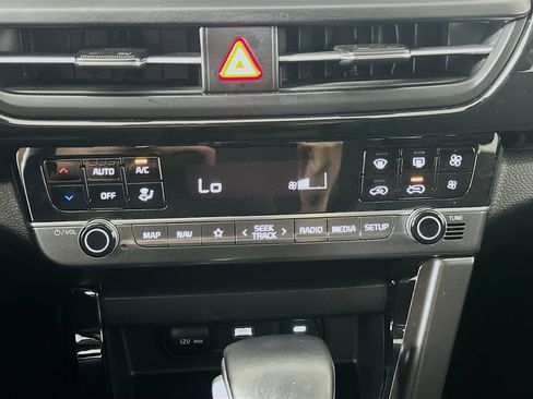 Used 2025 Kia Seltos S FWD image 24