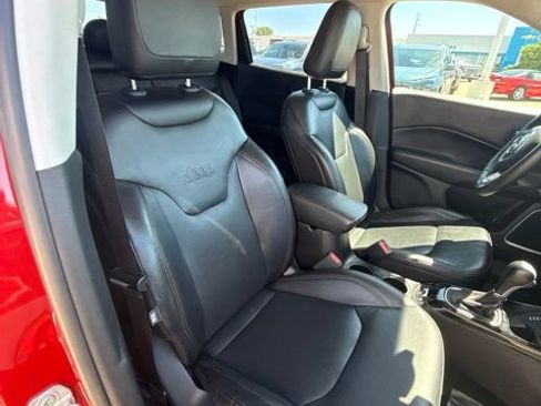 Used 2018 Jeep Compass Limited w/ Navigation Group AWD/4WD image 38