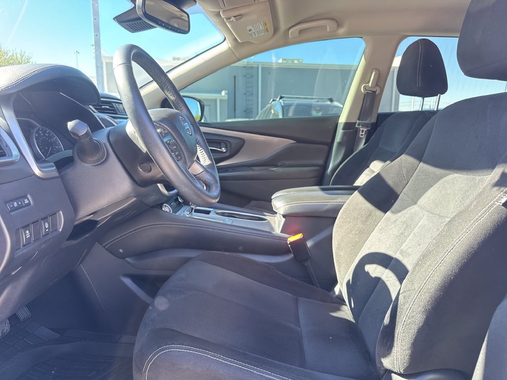 Used 2020 Nissan Murano SV w/ Cargo Package FWD image 13