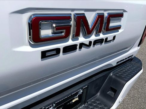 Used 2023 GMC Canyon Denali AWD/4WD image 32