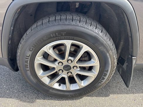 Used 2014 Jeep Grand Cherokee Limited AWD/4WD image 25