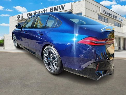 New 2026 BMW 540i xDrive w/ M Sport Package image 7