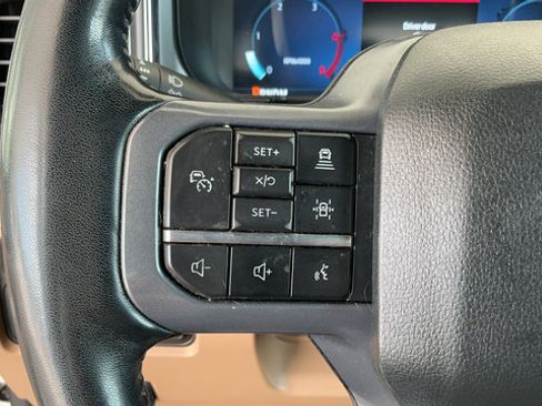 Used 2023 Ford F250 Lariat w/ Lariat Ultimate Package AWD/4WD image 12