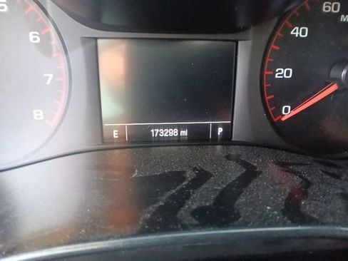 Used 2015 GMC Canyon 2WD Crew Cab w/ Convenience Package image 9