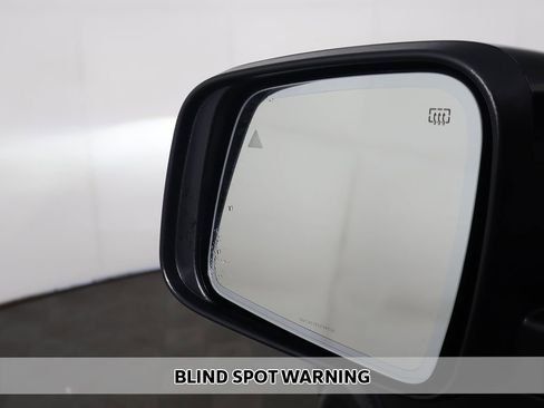 Used 2025 Dodge Durango GT AWD/4WD image 6