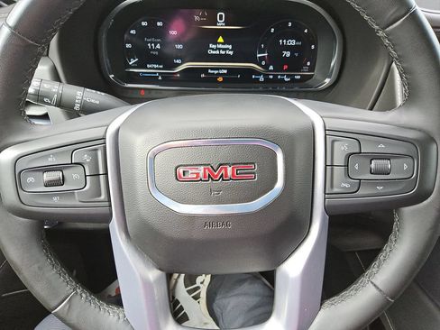 Used 2024 GMC Yukon SLT RWD image 24