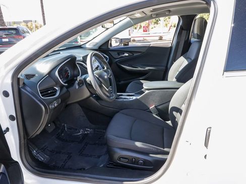 Used 2023 Chevrolet Malibu LT FWD image 14