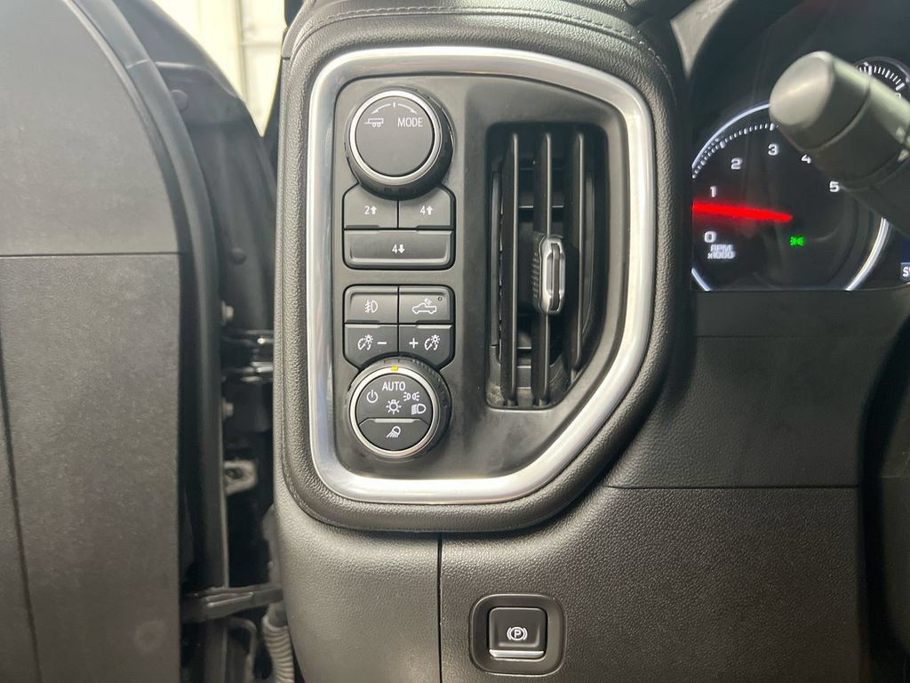Used 2021 Chevrolet Silverado 2500 LT w/ All Star Edition AWD/4WD image 18