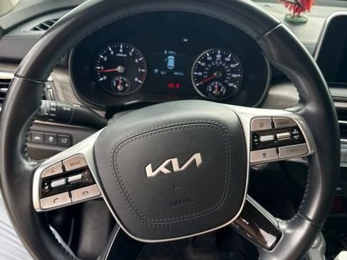 Certified 2022 Kia Telluride EX w/ EX Premium Package FWD image 8