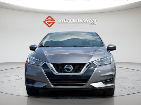 Used 2021 Nissan Versa SV FWD image 11