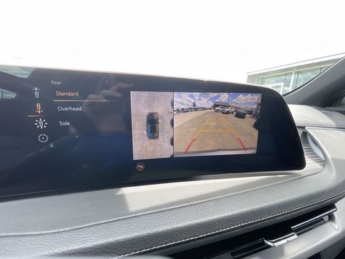Certified 2025 Cadillac XT4 Premium Luxury FWD image 14