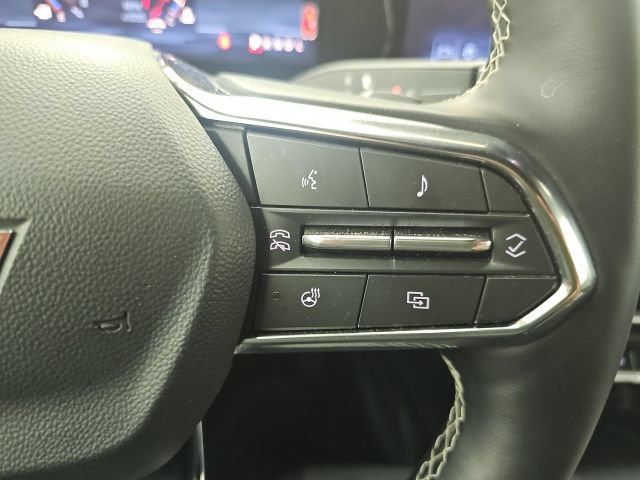 Used 2026 Chevrolet Traverse LT w/ Driver Confidence Package FWD image 26