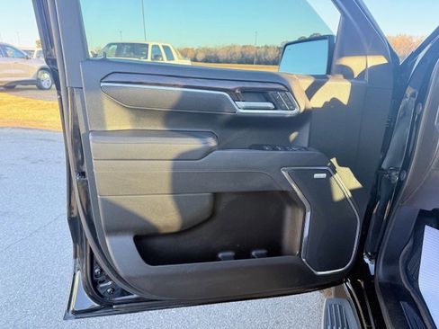 Used 2025 GMC Sierra 1500 SLT w/ SLT Premium Plus Package image 10