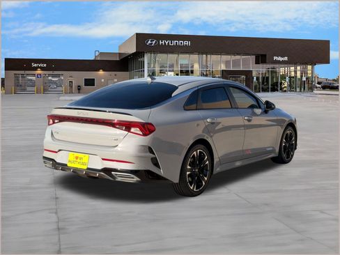 Used 2022 Kia K5 GT-Line image 9