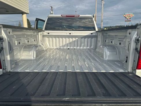 Used 2022 Chevrolet Silverado 1500 LT image 21