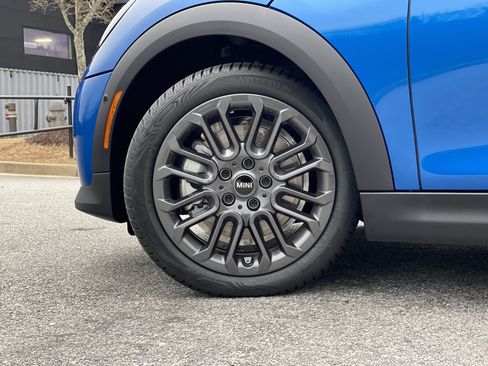 New 2026 MINI Cooper 2-Door Hardtop FWD image 17