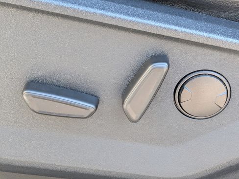 Used 2022 Ford F150 XLT w/ Equipment Group 302A High image 21