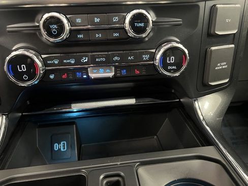 Used 2021 Ford F150 Lariat w/ Equipment Group 502A High image 40