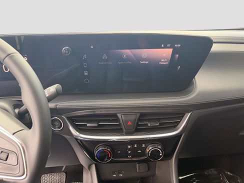 Used 2025 Buick Encore GX Sport Touring FWD image 15
