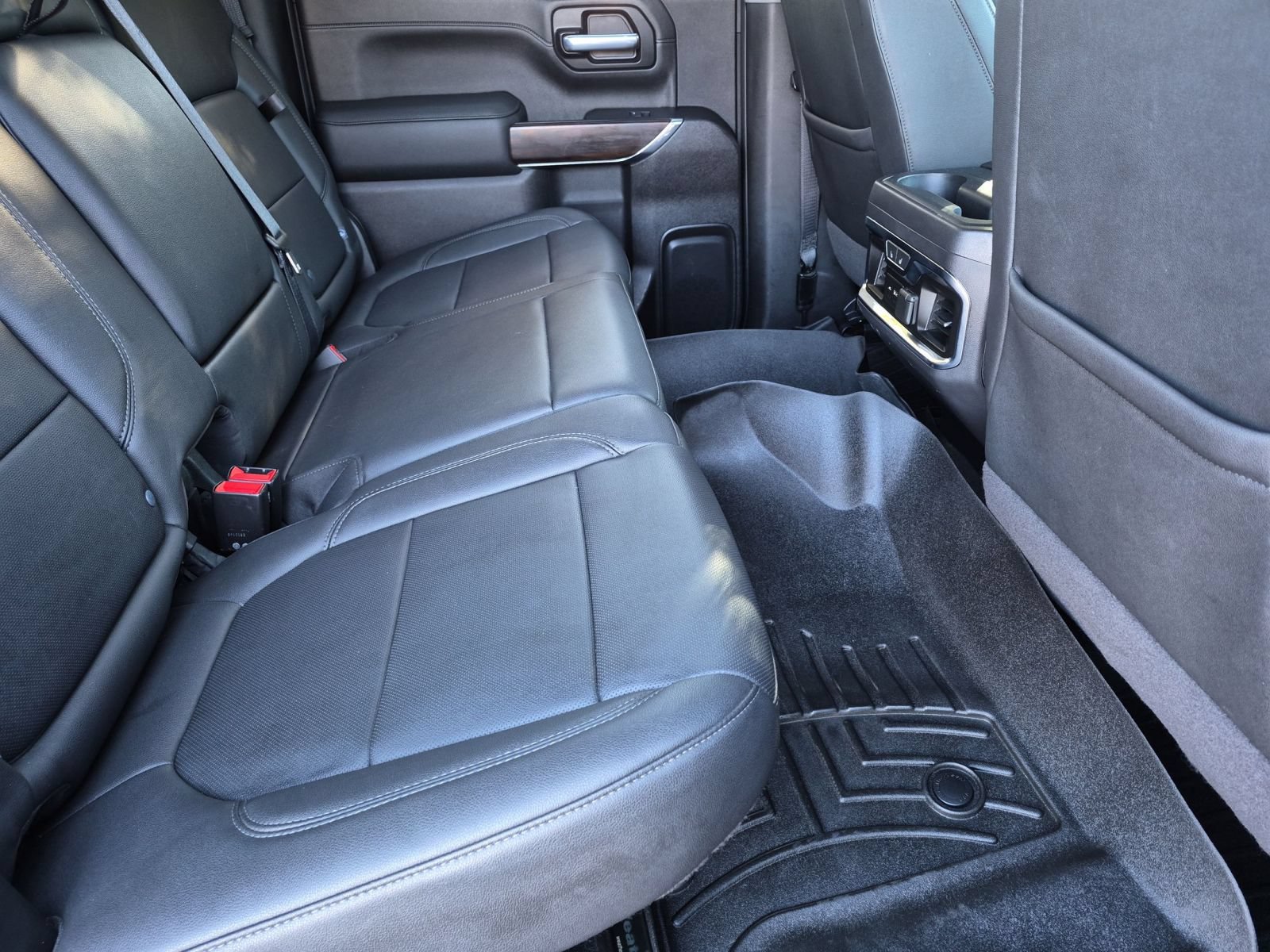 Used 2021 GMC Sierra 1500 SLT w/ SLT Premium Plus Package AWD/4WD image 31