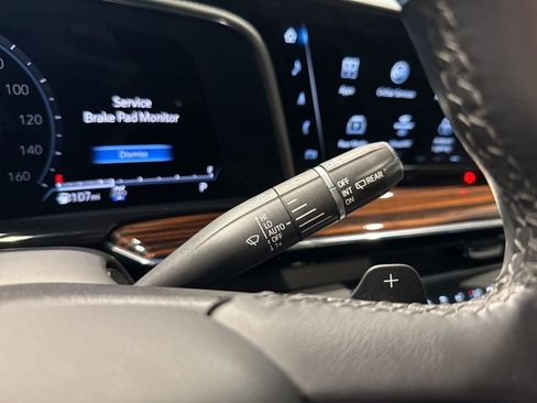 Used 2021 Cadillac Escalade ESV Premium Luxury image 29