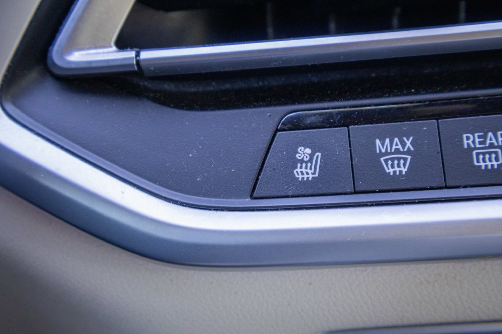 Used 2021 BMW X5 M50i w/ Executive Package AWD/4WD image 22