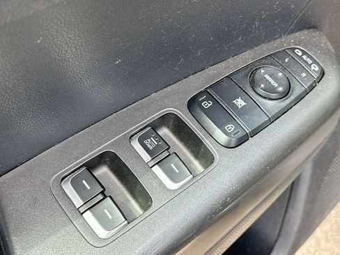Used 2020 Kia Sportage LX w/ LX Popular Package FWD image 25