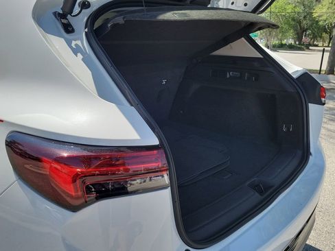 Used 2023 Buick Envision Essence w/ Sport Touring Package FWD image 10