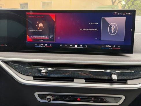 Used 2025 BMW X5 xDrive40i w/ M Sport Package image 15