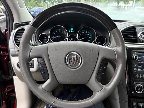Used 2017 Buick Enclave Leather FWD image 26