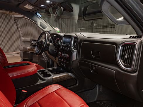 Used 2021 Chevrolet Silverado 1500 LT Trail Boss w/ Bed Protection Package AWD/4WD image 14