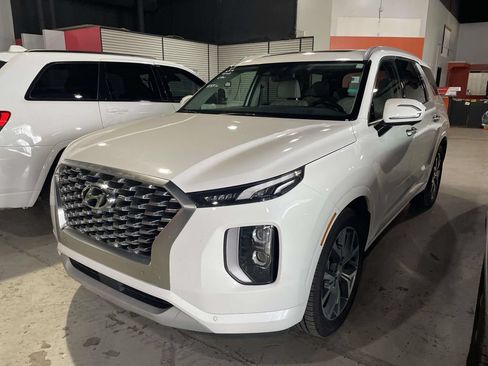 Used 2021 Hyundai Palisade Limited FWD image 3
