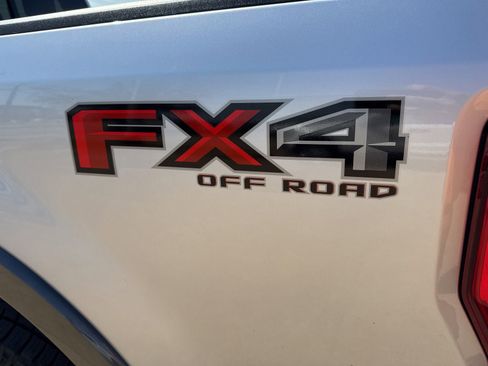 Used 2019 Ford F250 Lariat w/ Lariat Value Package image 10