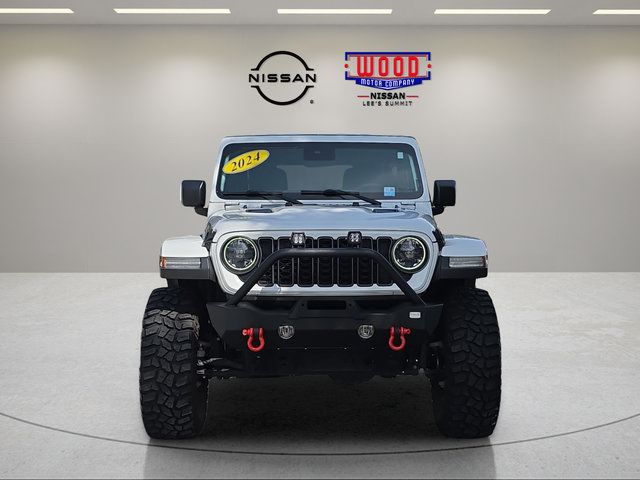 Used 2024 Jeep Wrangler Unlimited Rubicon w/ Convenience Group AWD/4WD image 6