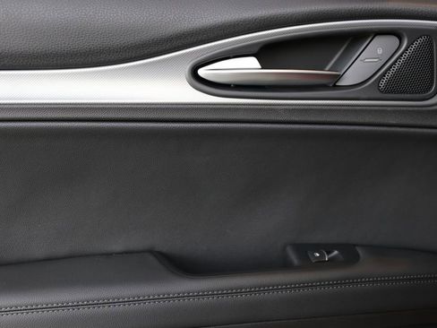 New 2025 Alfa Romeo Stelvio Sprint w/ Convenience Package image 24