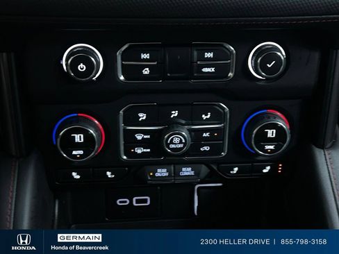 Used 2024 Chevrolet Suburban RST w/ Luxury Package AWD/4WD image 24