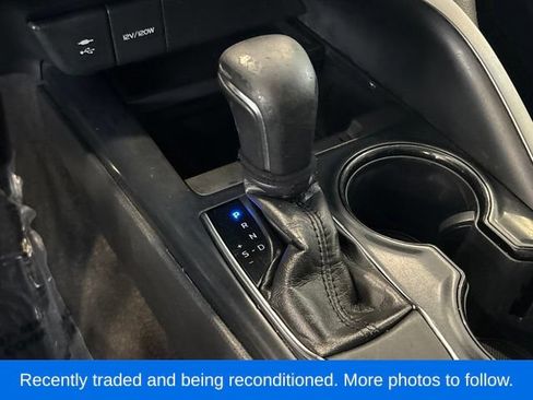 Used 2018 Toyota Camry SE FWD image 20