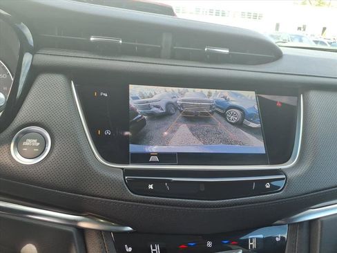 Used 2025 Cadillac XT5 Luxury image 17