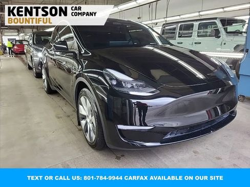 Used 2024 Tesla Model Y Long Range image 2