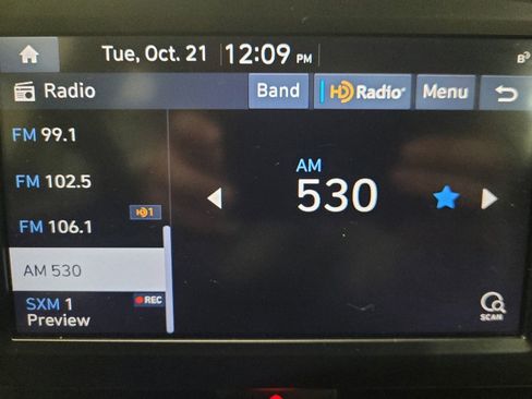 Used 2023 Hyundai Elantra Blue image 25