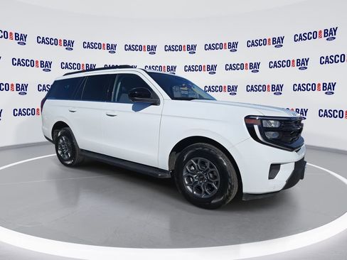 Certified 2025 Ford Expedition Active AWD/4WD image 1