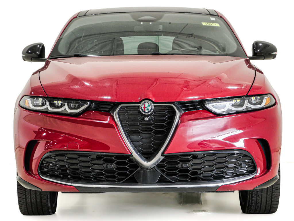 Used 2024 Alfa Romeo Tonale Ti AWD/4WD image 2