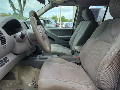 Used 2017 Nissan Frontier SV RWD image 13