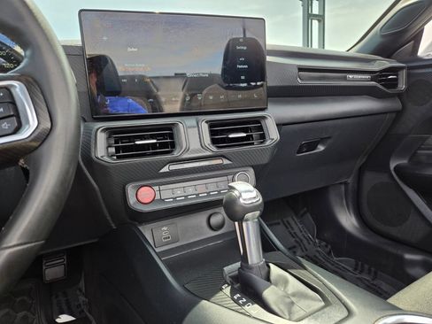 Used 2024 Ford Mustang Convertible RWD image 19