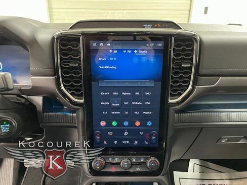 Used 2024 Ford Ranger Lariat w/ Trailer Tow Package image 16