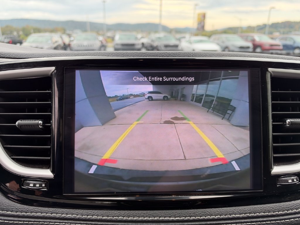Used 2024 Chrysler Pacifica Limited FWD image 14
